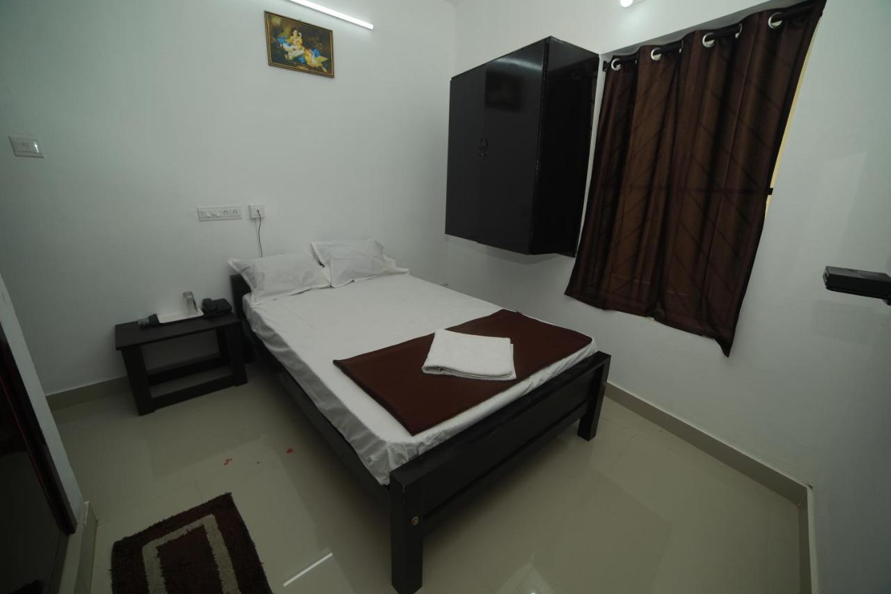 Hotel Meghna Residency Thiruvananthapuram Exterior foto
